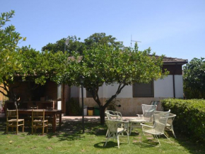 Beachside Holiday home in Agnone Bagni, Agnone